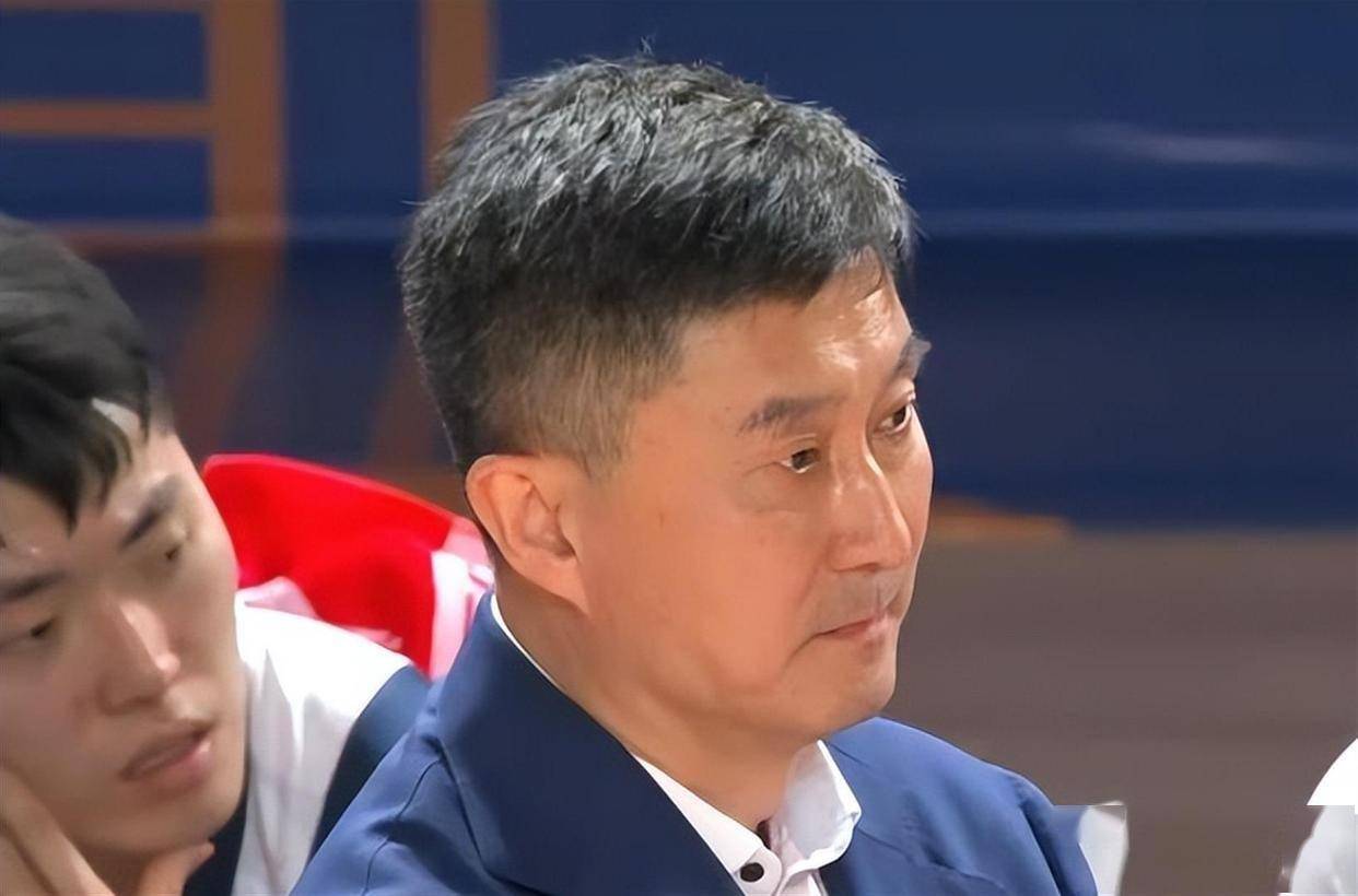 广东VS辽篮凶多吉少！崔永熙回归首秀，杜锋要弃用“混子”外援